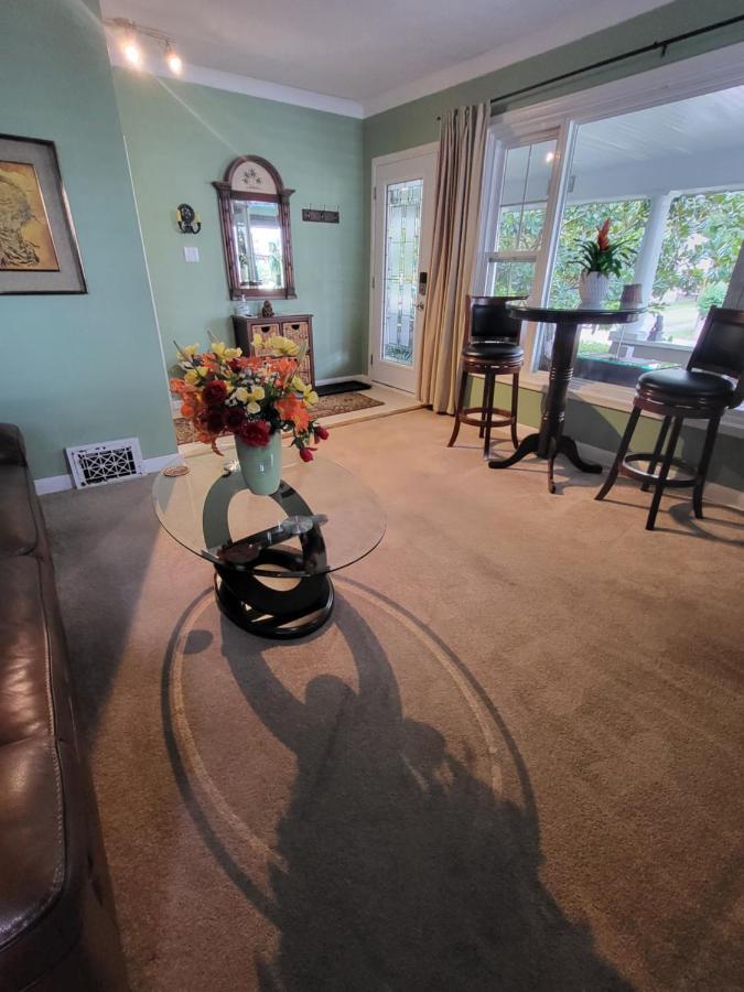 Your Oasis In Niagara Falls Canada 외부 사진